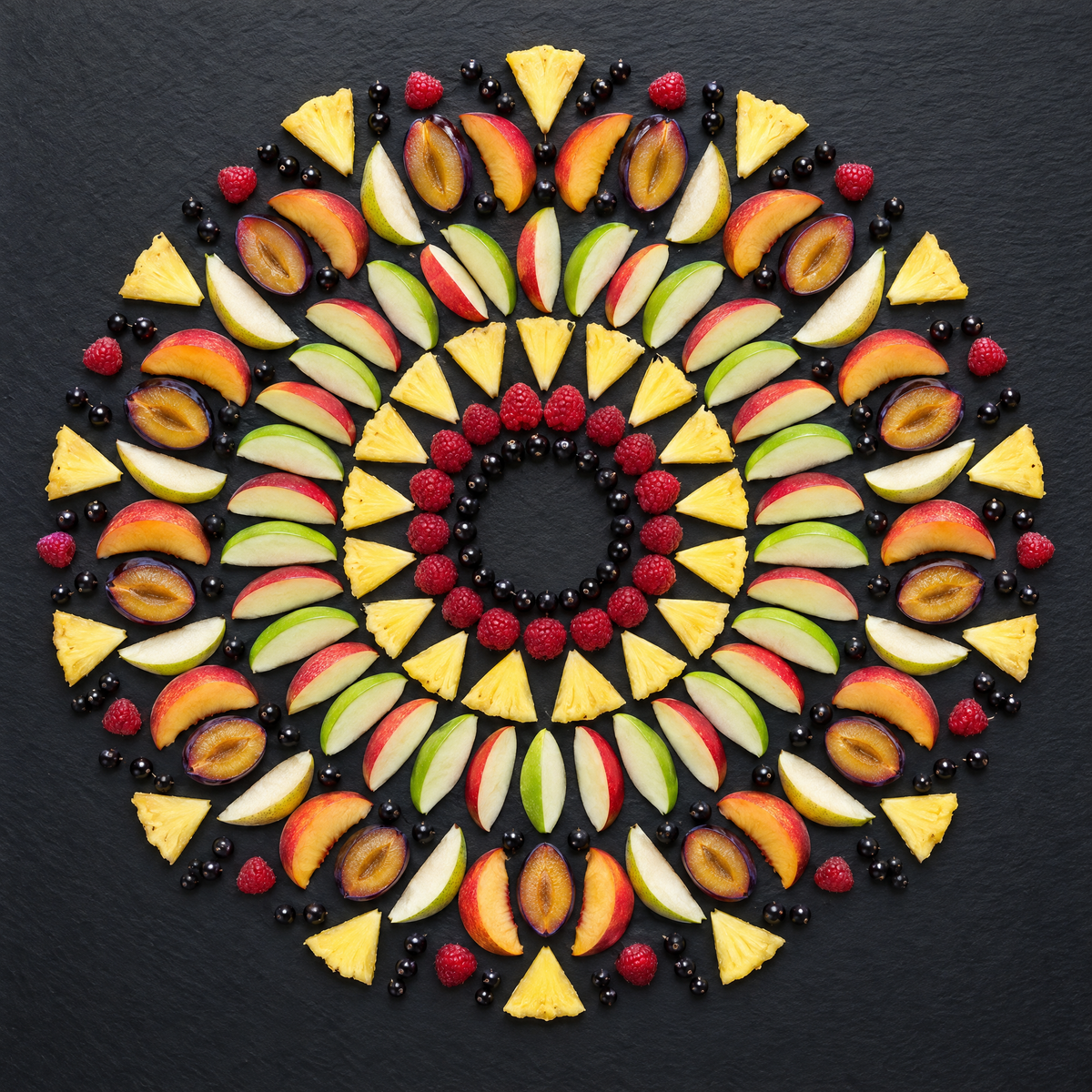 Fruity: pineapple, apple, peach, plum and berries